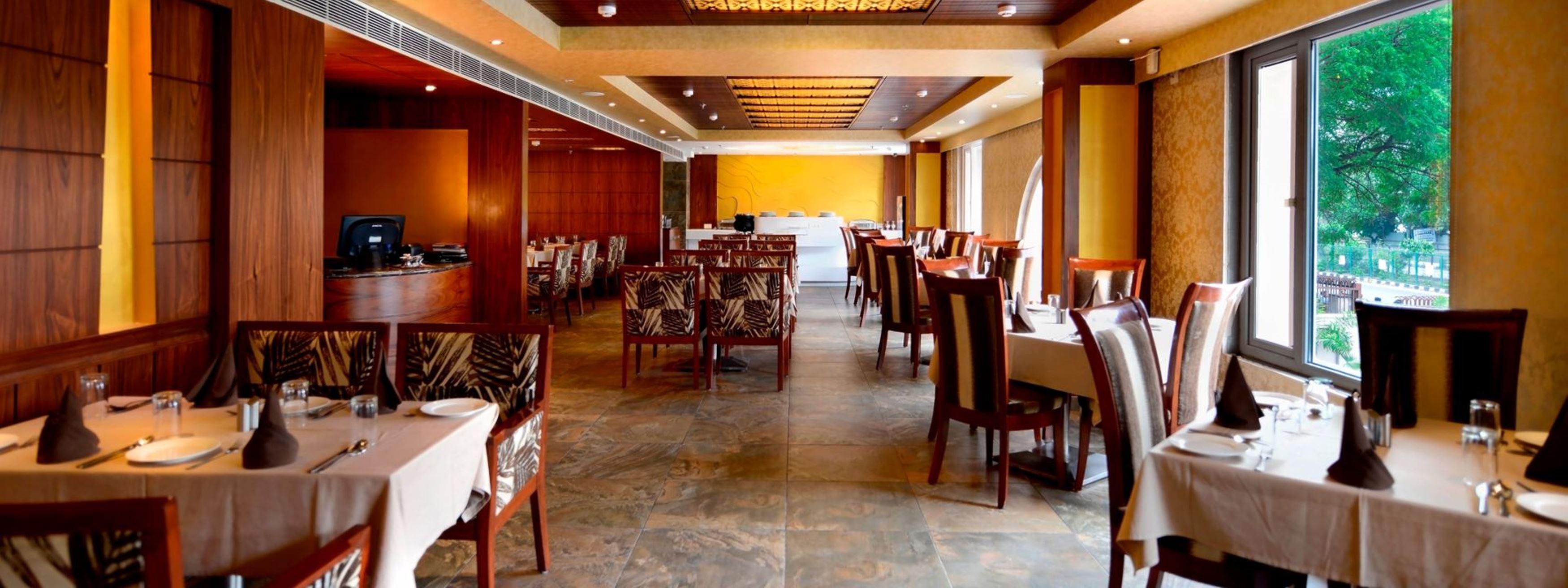 Hotel Regent Grand New Delhi Exteriör bild