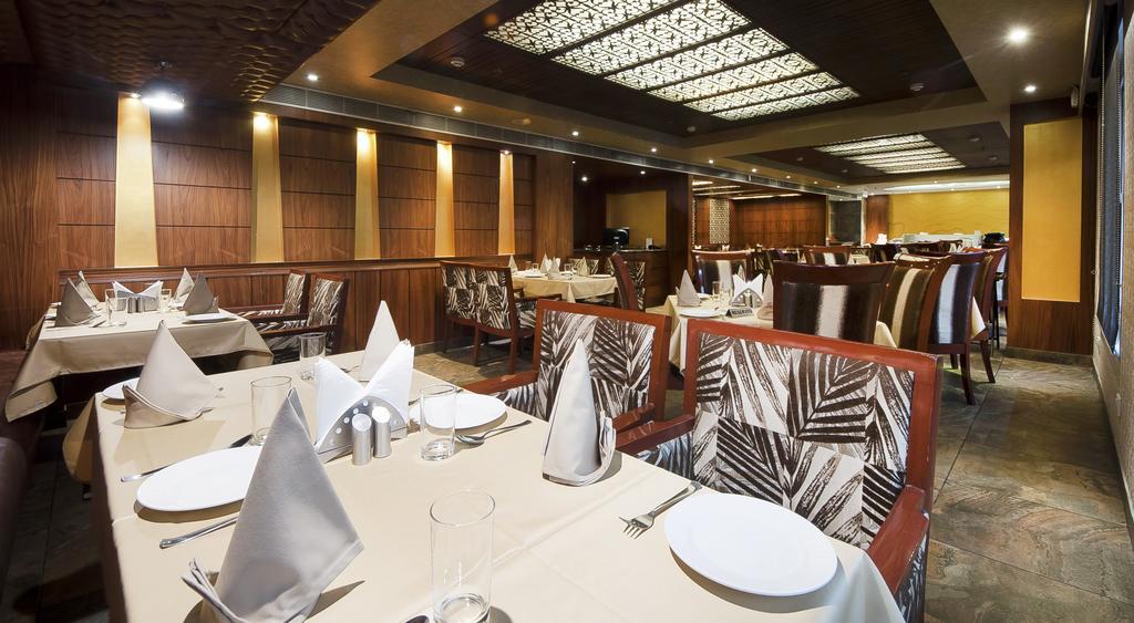 Hotel Regent Grand New Delhi Exteriör bild